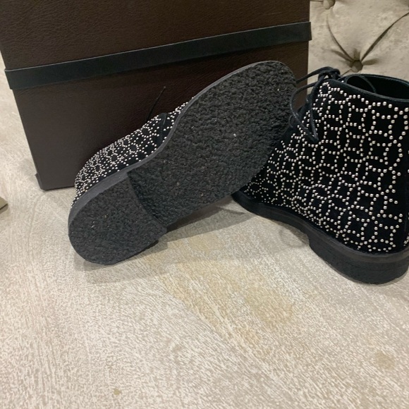 - Alaia studded laced up shoes - Picture 5 of 8